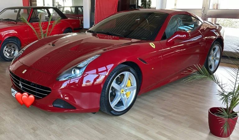 Ferrari California T photographiée en showroom pendant la procédure d’homologation §21 en Allemagne pour obtenir les documents ZB1/ZB2 avant l’immatriculation en France.